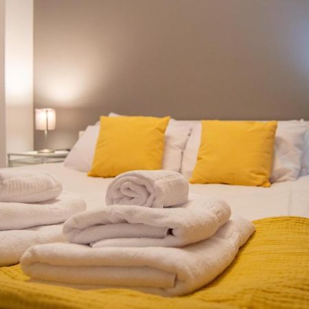 Novam Apartament Malaga Luaran gambar