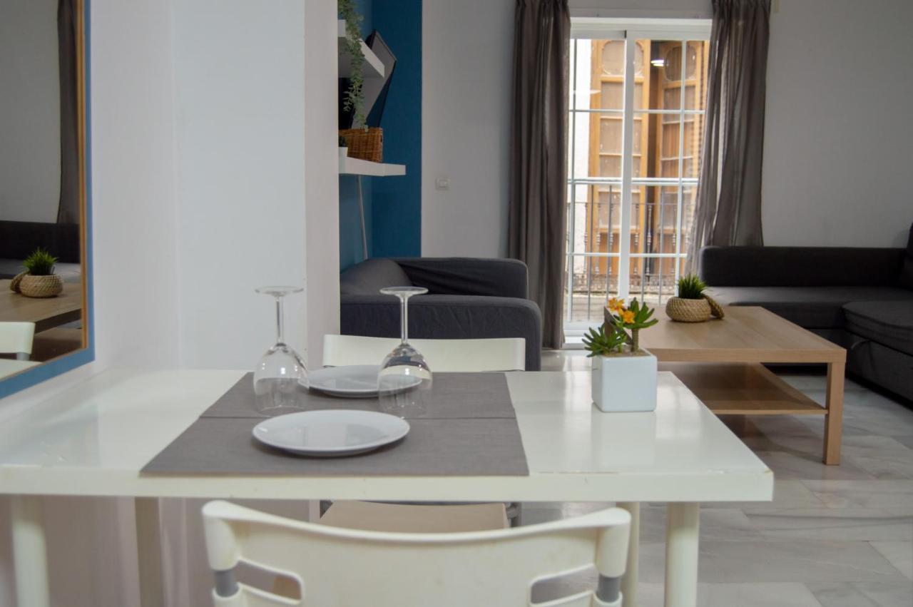 Novam Apartament Malaga Luaran gambar