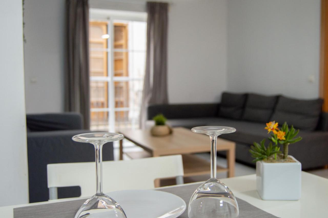 Novam Apartament Malaga Luaran gambar