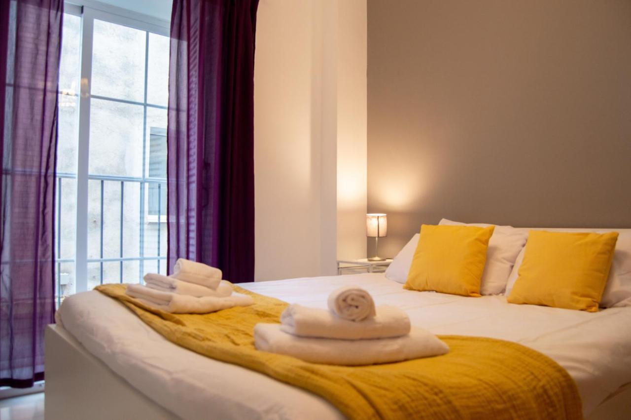Novam Apartament Malaga Luaran gambar