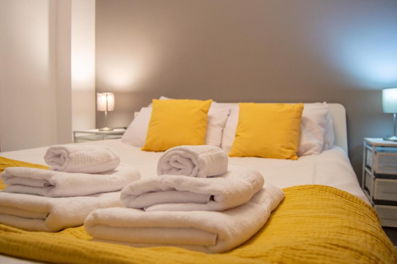 Novam Apartament Malaga Luaran gambar