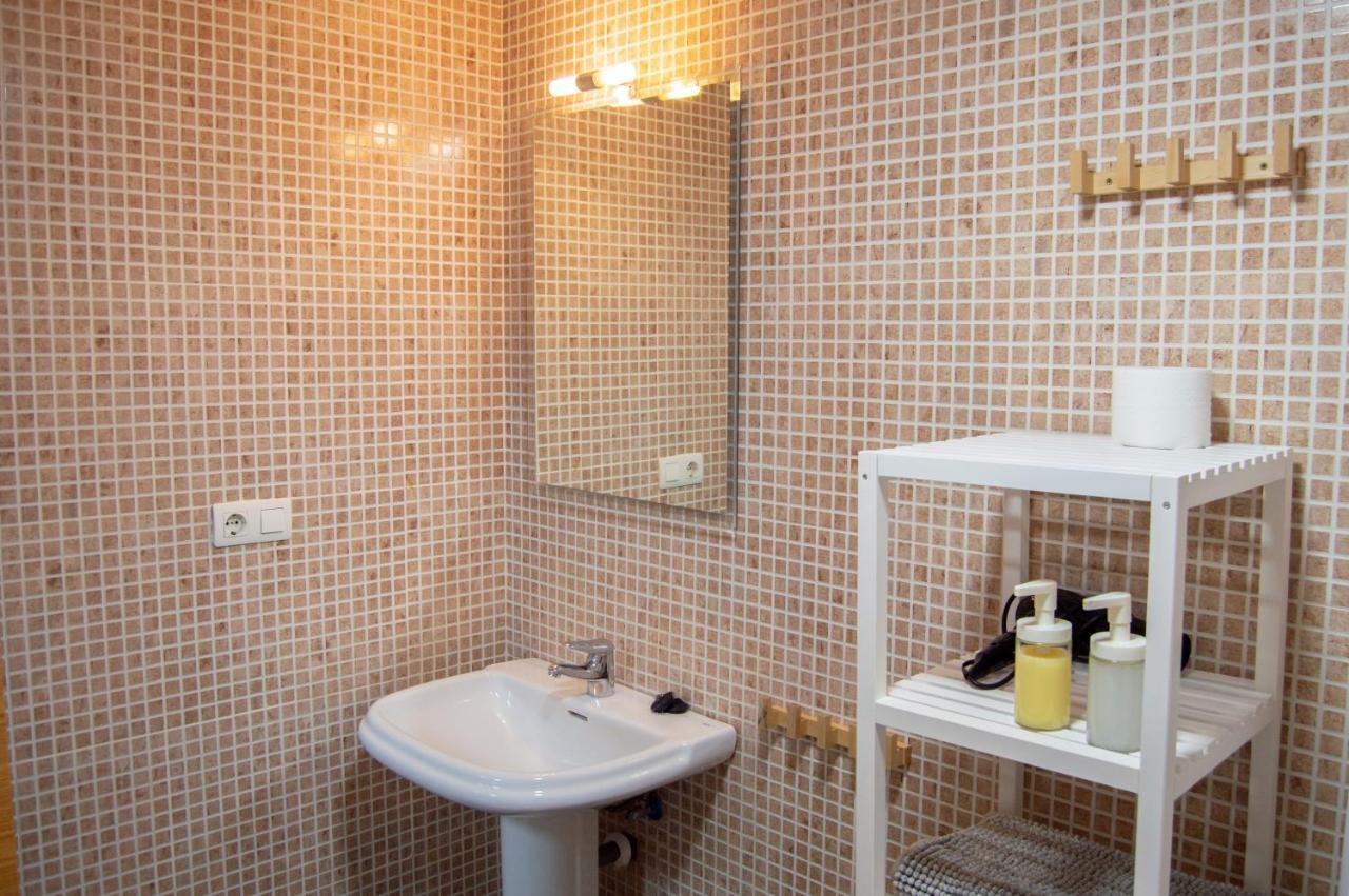 Novam Apartament Malaga Luaran gambar